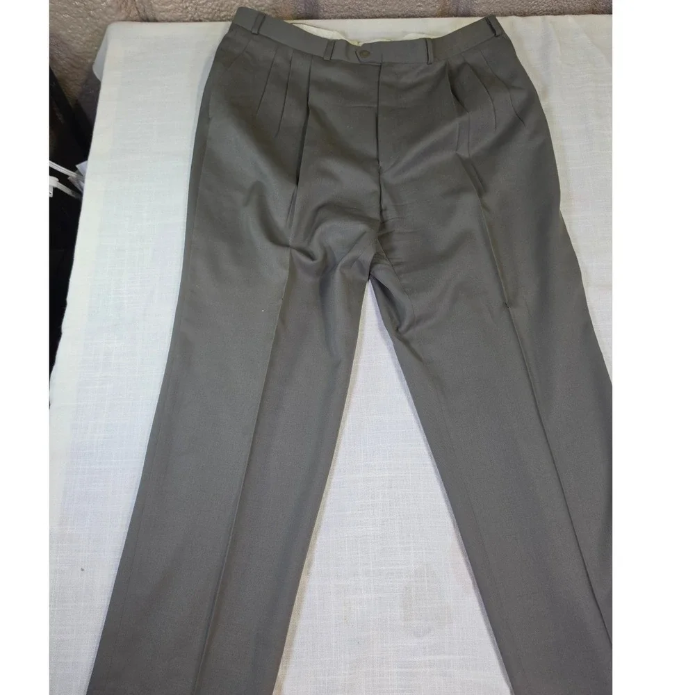 Carlo Mandrone Mens 100% Wool Pleated Dress Pants 40x29 Taupe Made in Canada